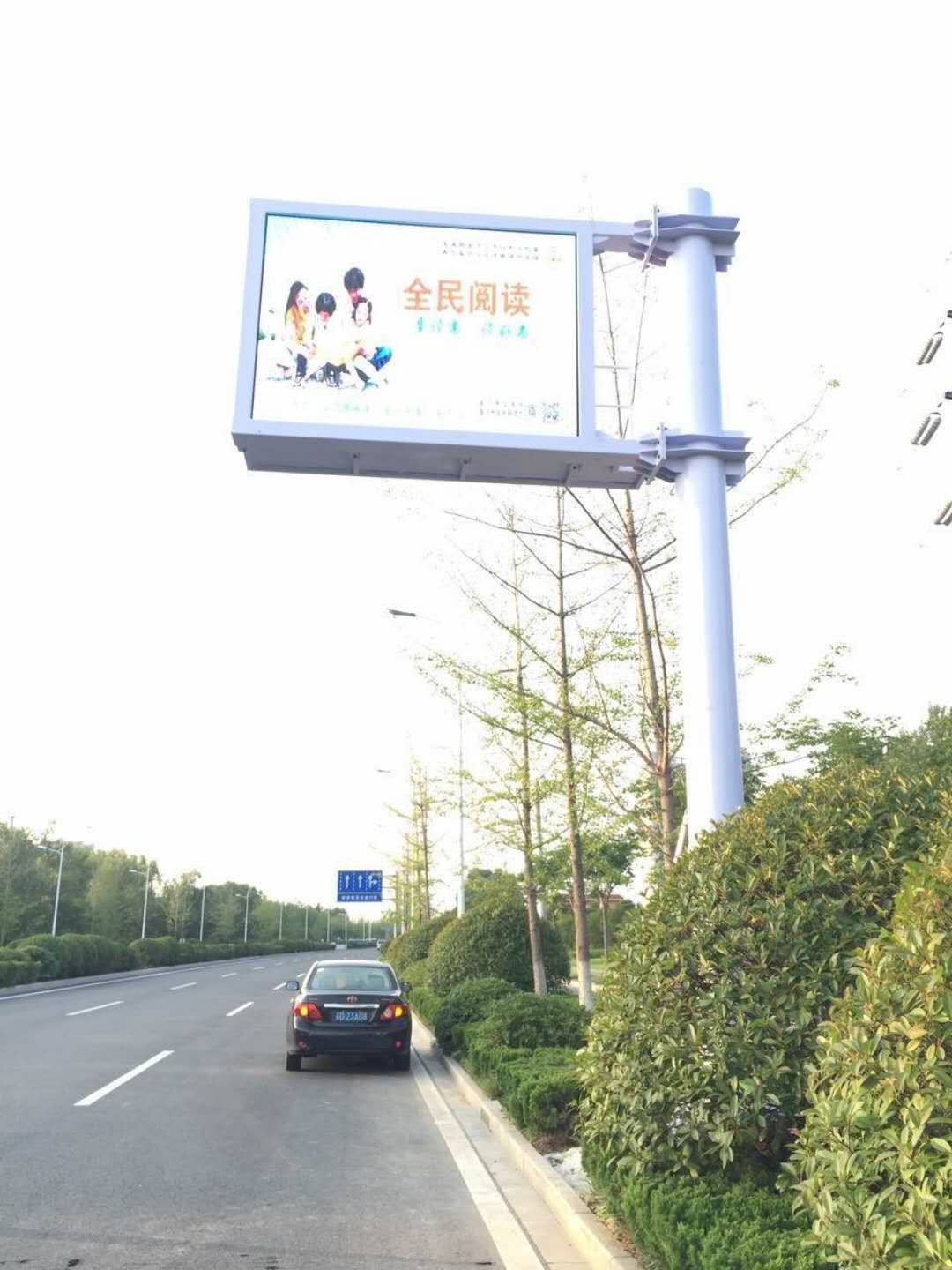 LED顯示屏全彩哪家好？定做高速LED顯示屏 LED信息顯示屏大屏幕廣告找亮彩